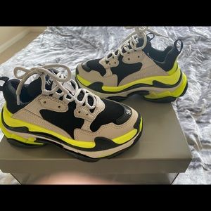 Balenciaga triple s
